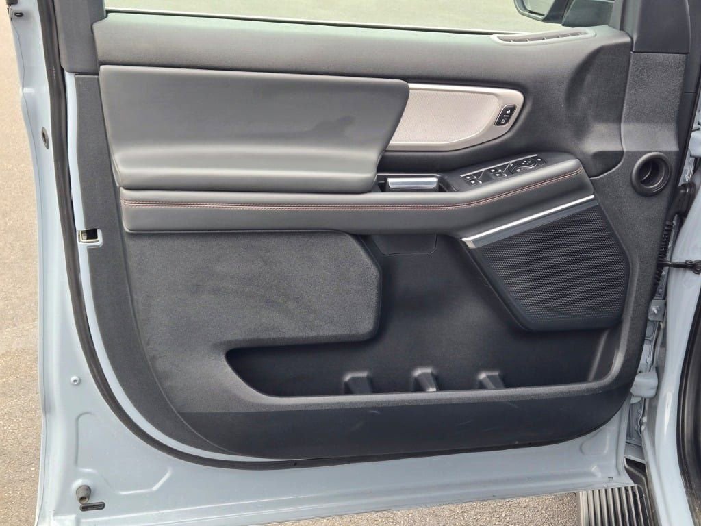 Certified 2025 Ford Expedition Active image 26