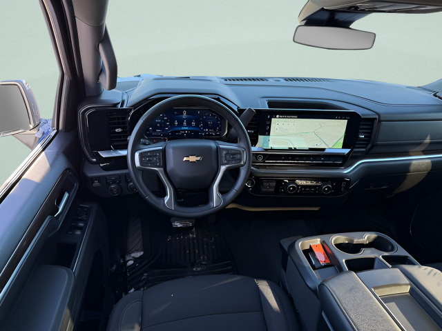 Used 2025 Chevrolet Silverado 1500 LT AWD/4WD image 6