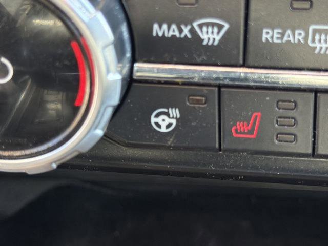 Certified 2022 Ford F150 Lariat w/ Equipment Group 502A High image 21