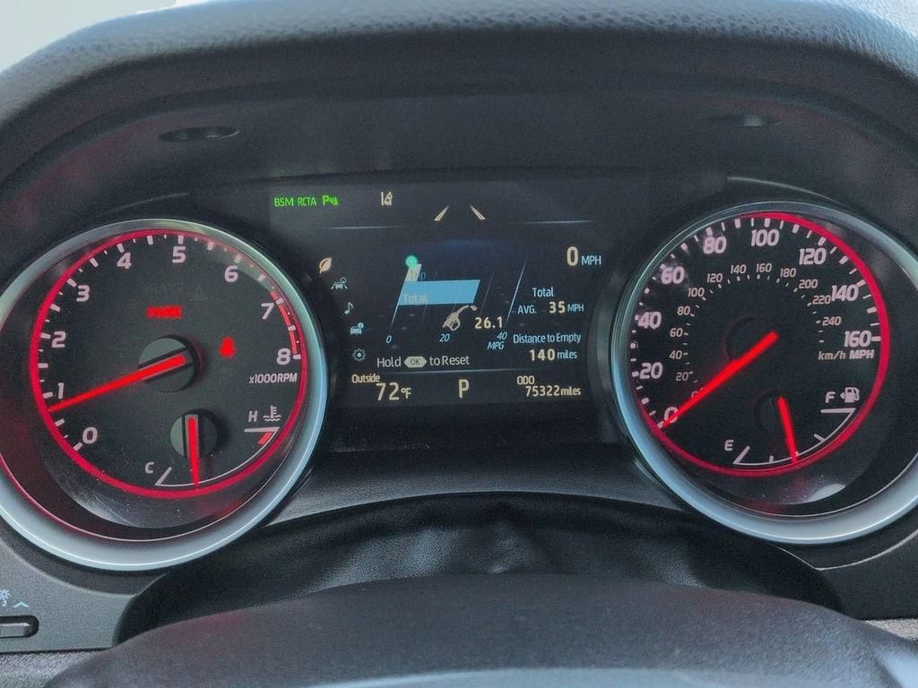 Used 2018 Toyota Camry XSE FWD image 14