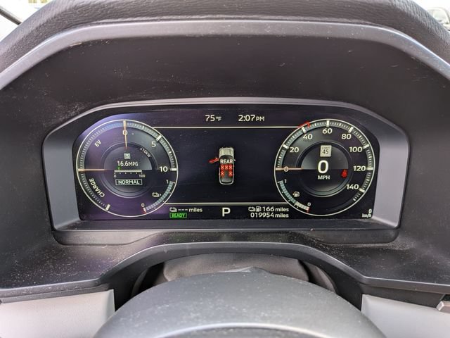 Used 2023 Mitsubishi Outlander SEL 40th Anniversary AWD/4WD image 10