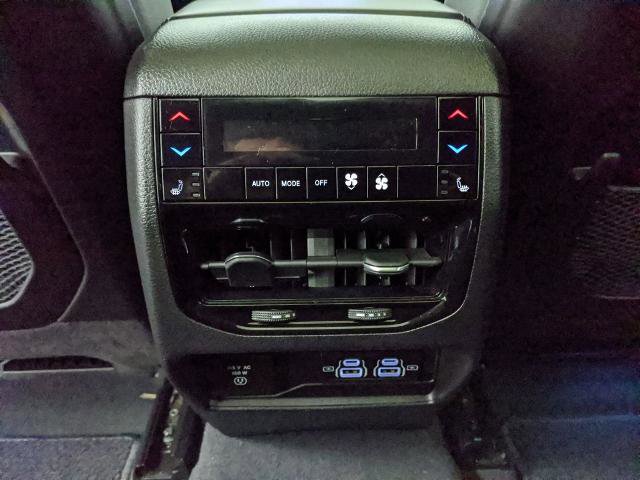 Used 2023 Jeep Grand Cherokee Summit image 20