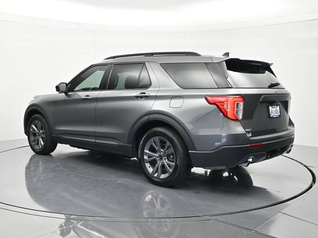 Certified 2023 Ford Explorer XLT w/ Equipment Group 202A RWD image 7