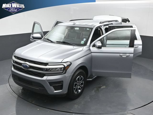 Certified 2023 Ford Expedition XLT RWD image 26