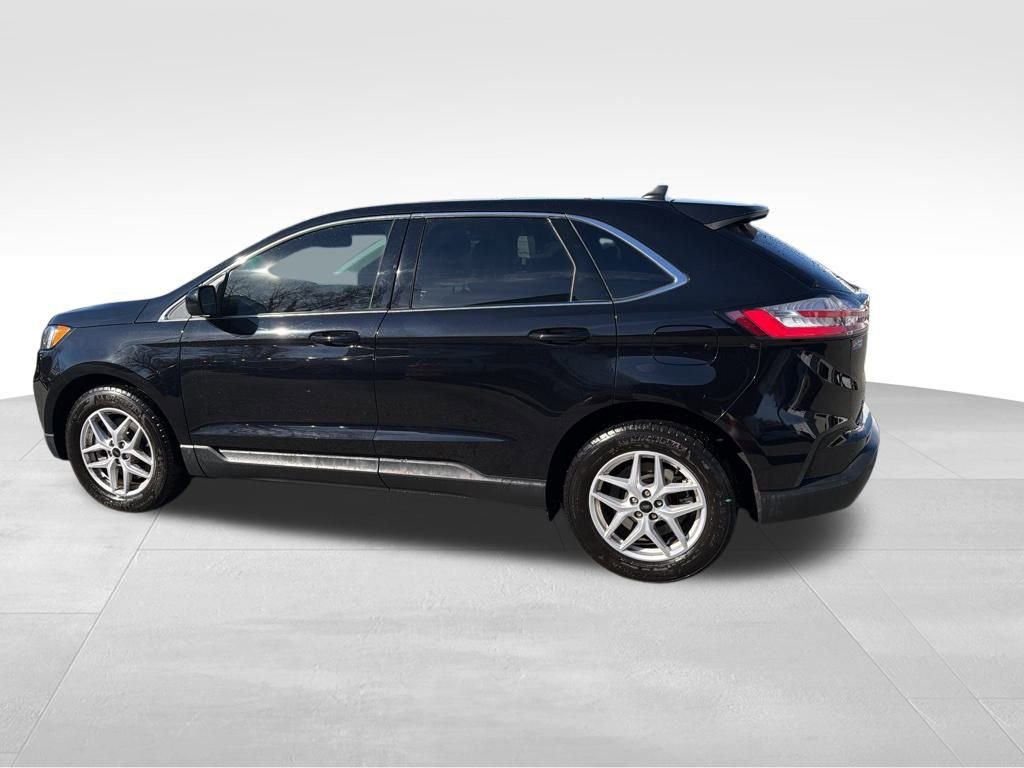 Certified 2023 Ford Edge SEL w/ Convenience Package image 4