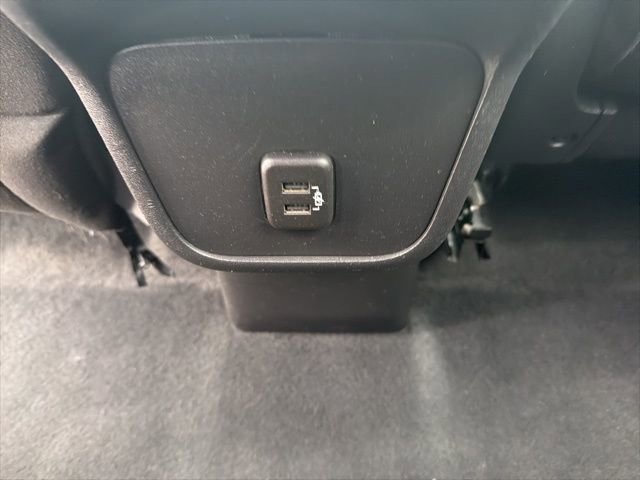 Used 2024 GMC Terrain SLE image 16