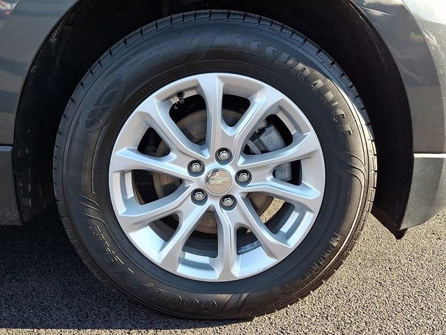 Used 2019 Chevrolet Equinox LT w/ Sun & Navigation Package image 9