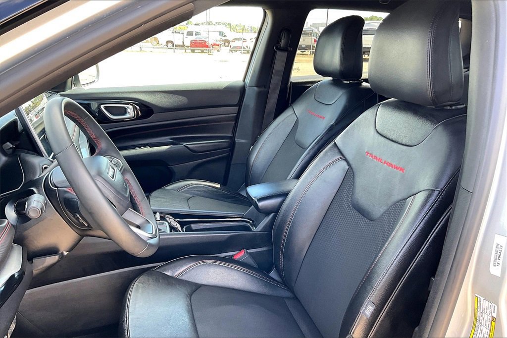 Used 2024 Jeep Compass Trailhawk image 18