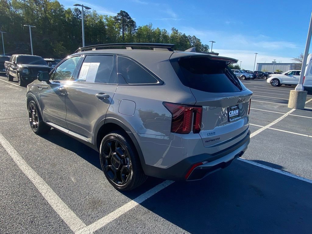Used 2025 Kia Sorento SX Prestige image 3