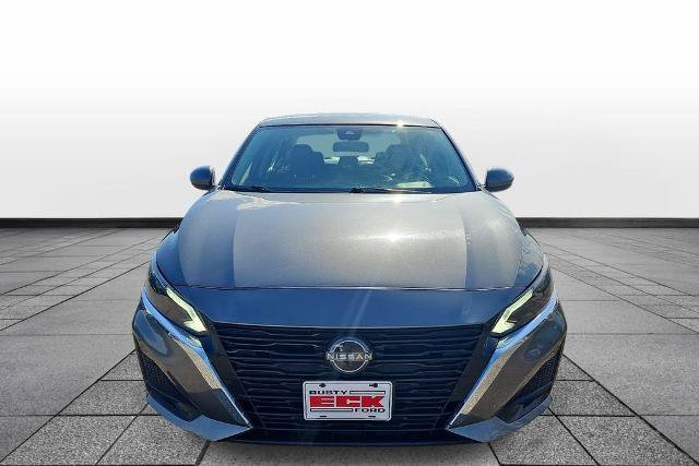 Used 2023 Nissan Altima 2.5 SV FWD image 2