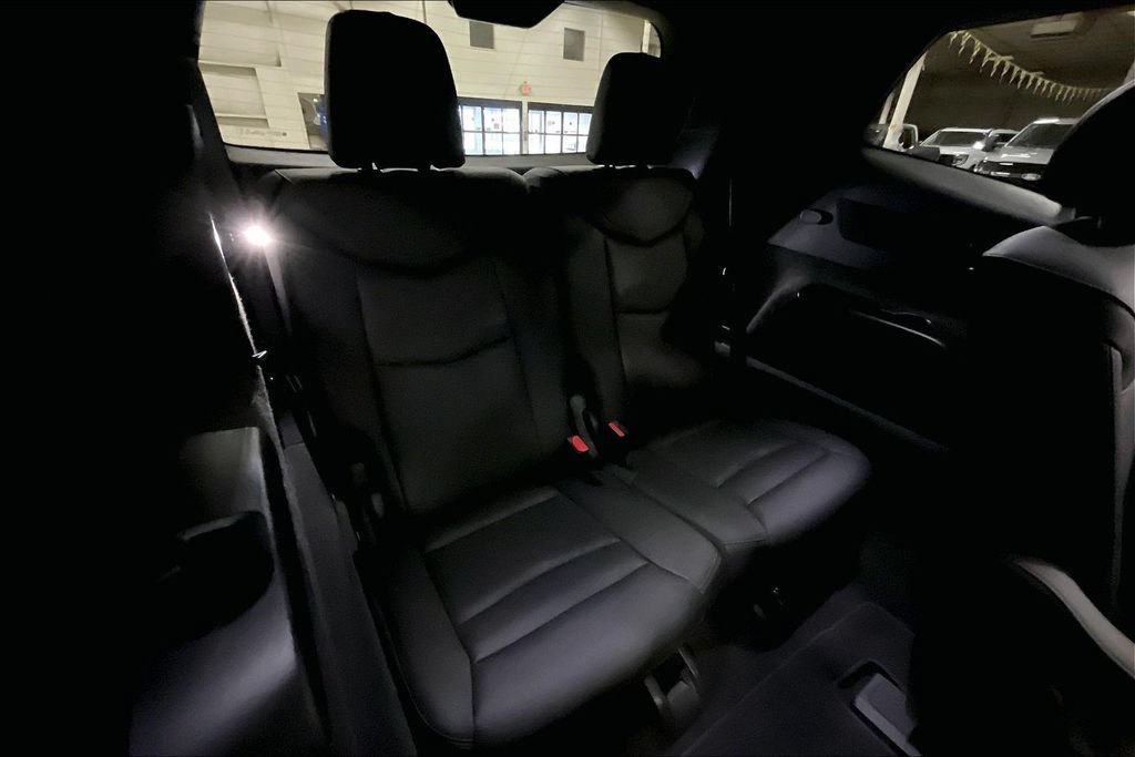 Used 2024 Cadillac XT6 Premium Luxury AWD/4WD image 27