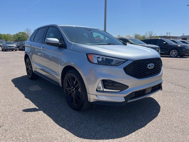 Certified 2024 Ford Edge ST-Line AWD/4WD image 3