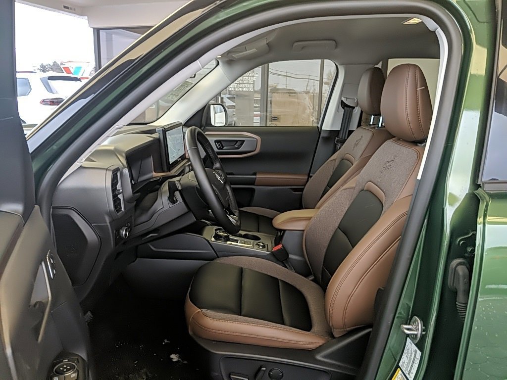 Certified 2025 Ford Bronco Sport Outer Banks w/ Outer Banks Tech Package+ image 12