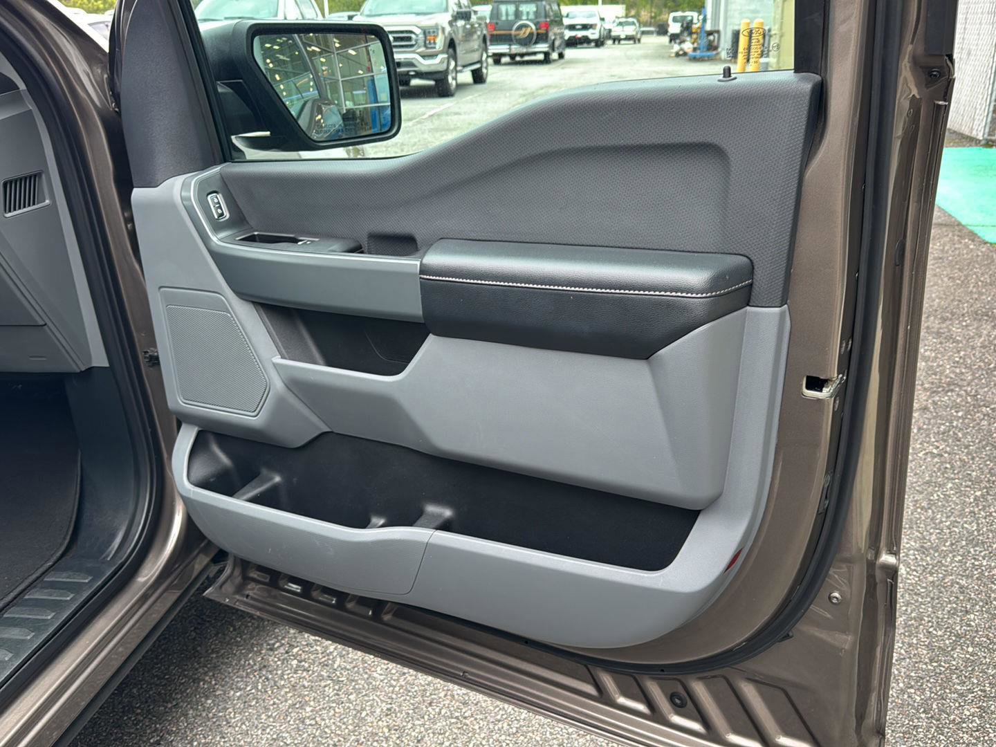 Certified 2023 Ford F150 XLT RWD image 12