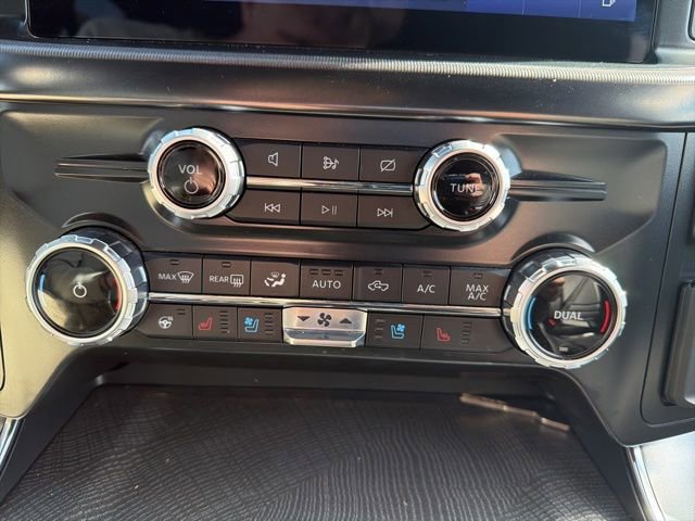 Certified 2022 Ford F150 Platinum w/ Equipment Group 701A High AWD/4WD image 39