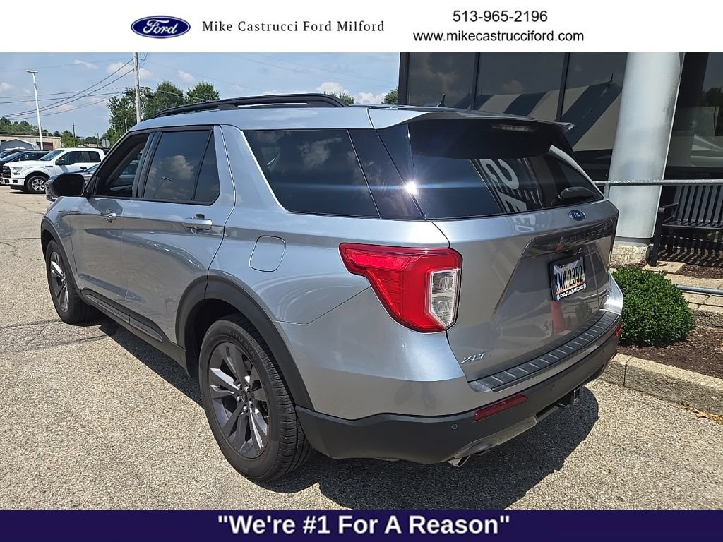 Certified 2021 Ford Explorer XLT w/ Equipment Group 202A AWD/4WD image 5