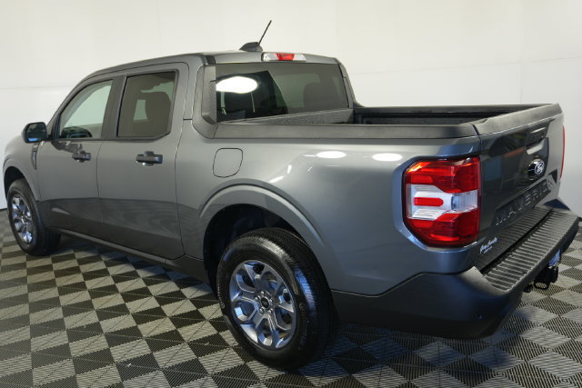 Certified 2025 Ford Maverick XLT w/ XLT Luxury Package FWD image 5