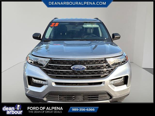 Certified 2023 Ford Explorer XLT w/ Equipment Group 202A AWD/4WD image 2