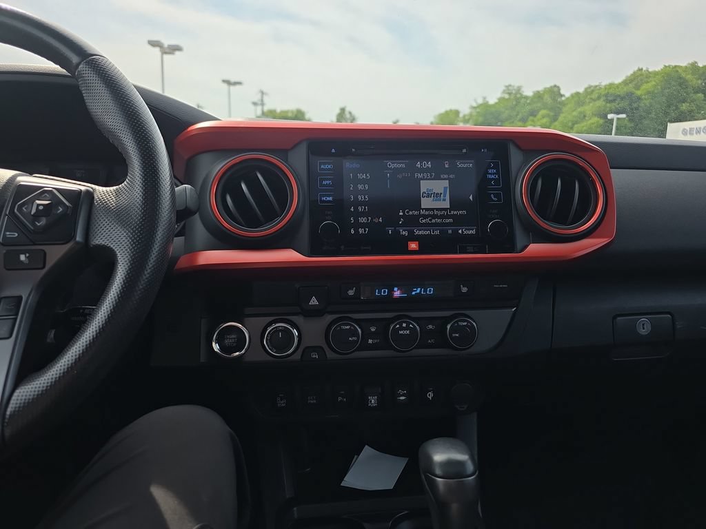 Used 2019 Toyota Tacoma TRD Sport AWD/4WD image 31
