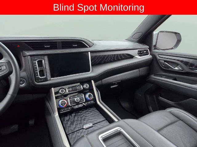 Used 2023 GMC Yukon XL Denali AWD/4WD image 10