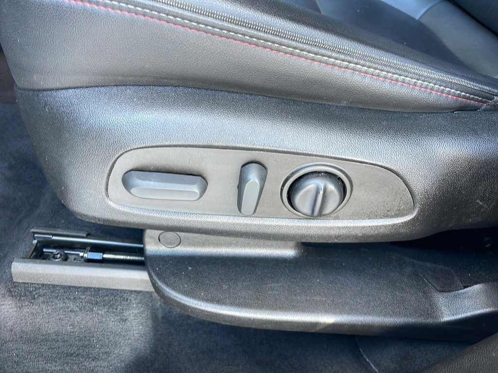 Used 2022 Chevrolet Traverse RS image 36