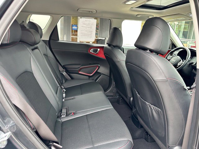 Used 2023 Kia Soul GT-Line FWD image 45