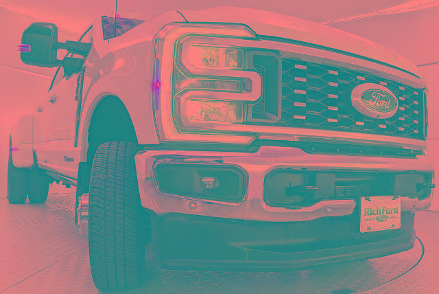 Certified 2025 Ford F350 Lariat w/ Lariat Ultimate Package AWD/4WD image 24