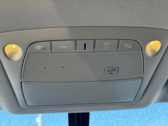 Used 2018 Nissan Pathfinder SL image 18