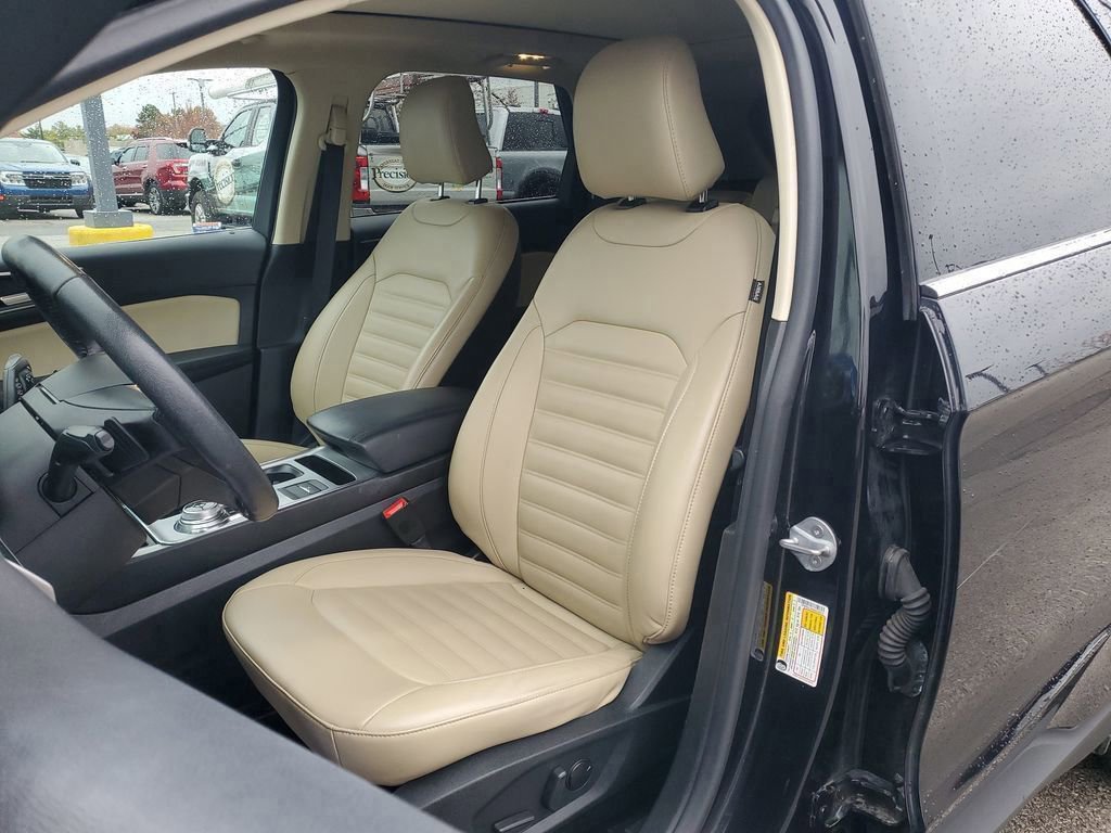 Certified 2022 Ford Edge SEL w/ Convenience Package image 18