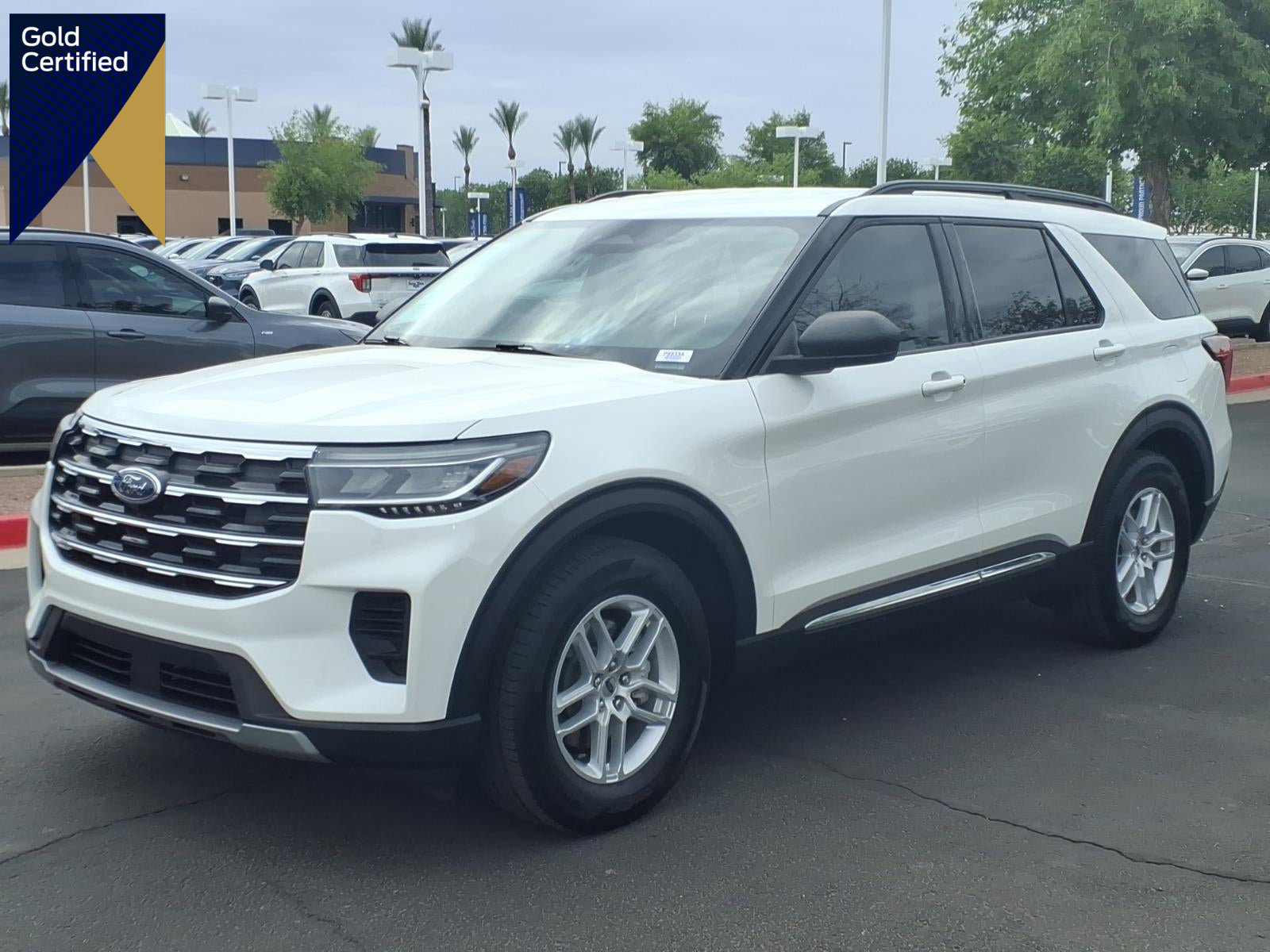 Certified 2025 Ford Explorer Active image 1