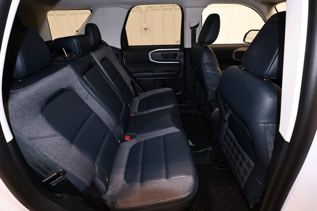 Certified 2022 Ford Bronco Sport Outer Banks w/ Tech Package AWD/4WD image 18