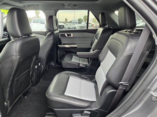 Certified 2024 Ford Explorer XLT w/ Equipment Group 202A RWD image 10