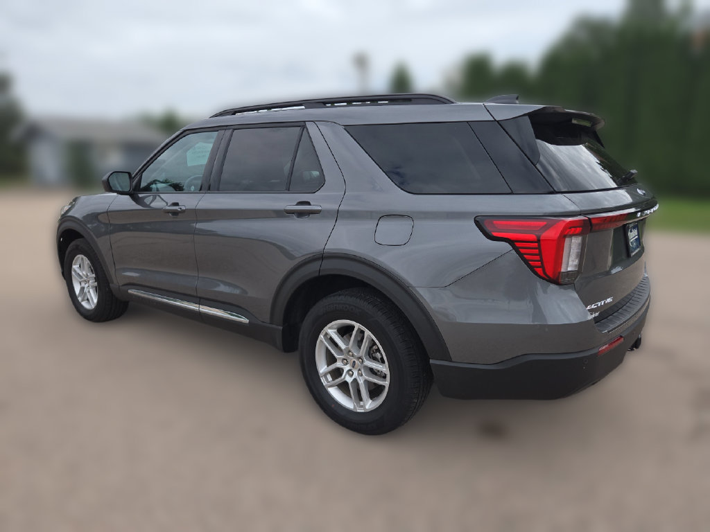 Certified 2025 Ford Explorer Active AWD/4WD image 3