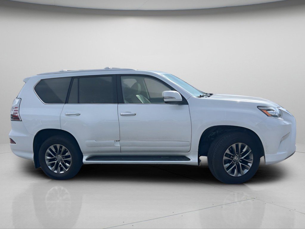 Used 2018 Lexus GX 460 Luxury w/ Preferred Accessory Package AWD/4WD image 4