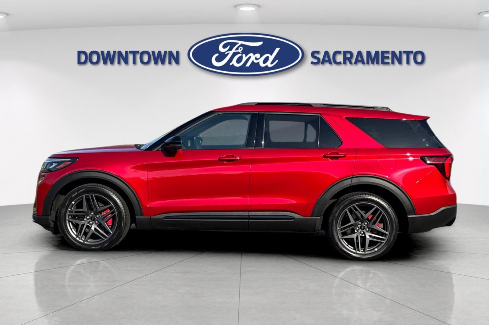 Certified 2025 Ford Explorer ST w/ Sun And Sound Package AWD/4WD image 7