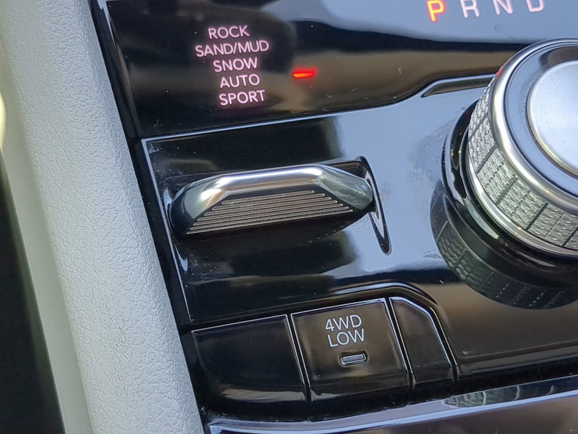 Used 2022 Jeep Grand Cherokee L Summit w/ Advanced Protech Group IV image 57