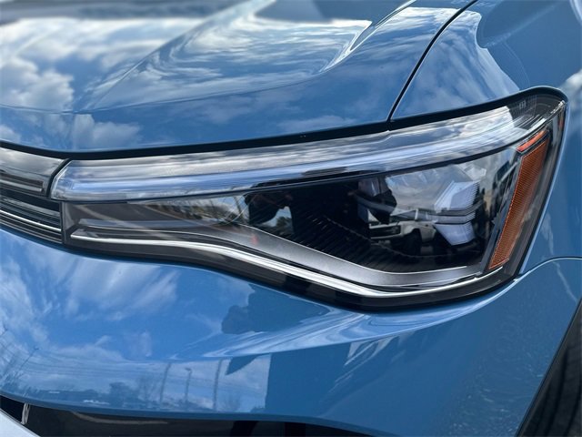 Used 2025 Volkswagen Taos SE image 9