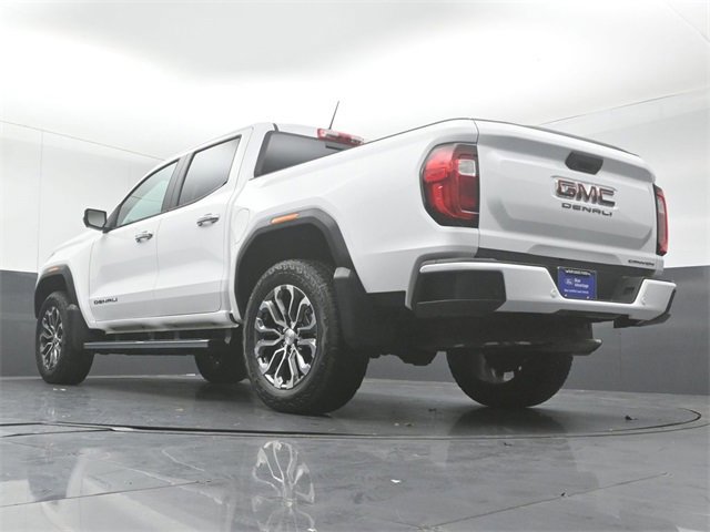 Used 2023 GMC Canyon Denali image 10