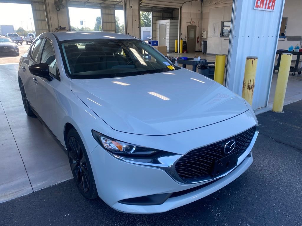 Used 2025 MAZDA MAZDA3 s FWD image 1