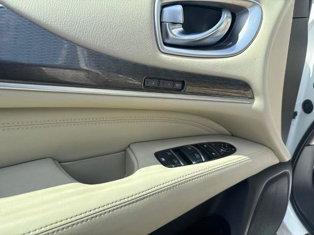 Used 2017 INFINITI QX60 Luxe w/ Premium Plus Package AWD/4WD image 10