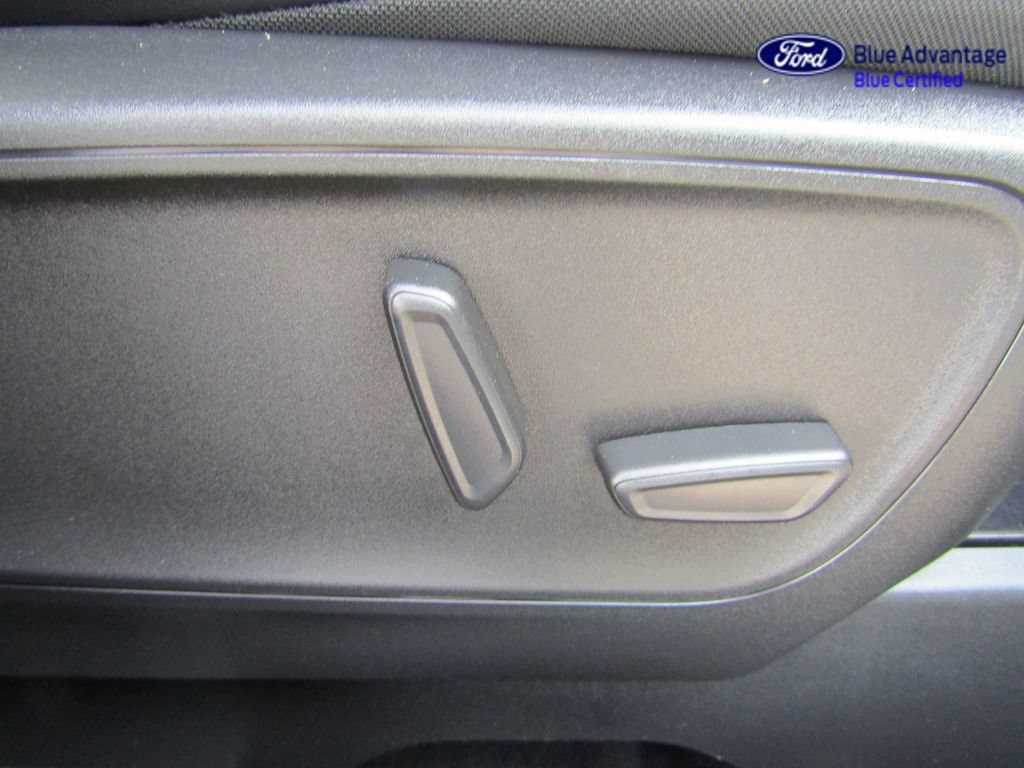 Certified 2023 Ford Escape ST-Line Select w/ Tech Pack #2 AWD/4WD image 39