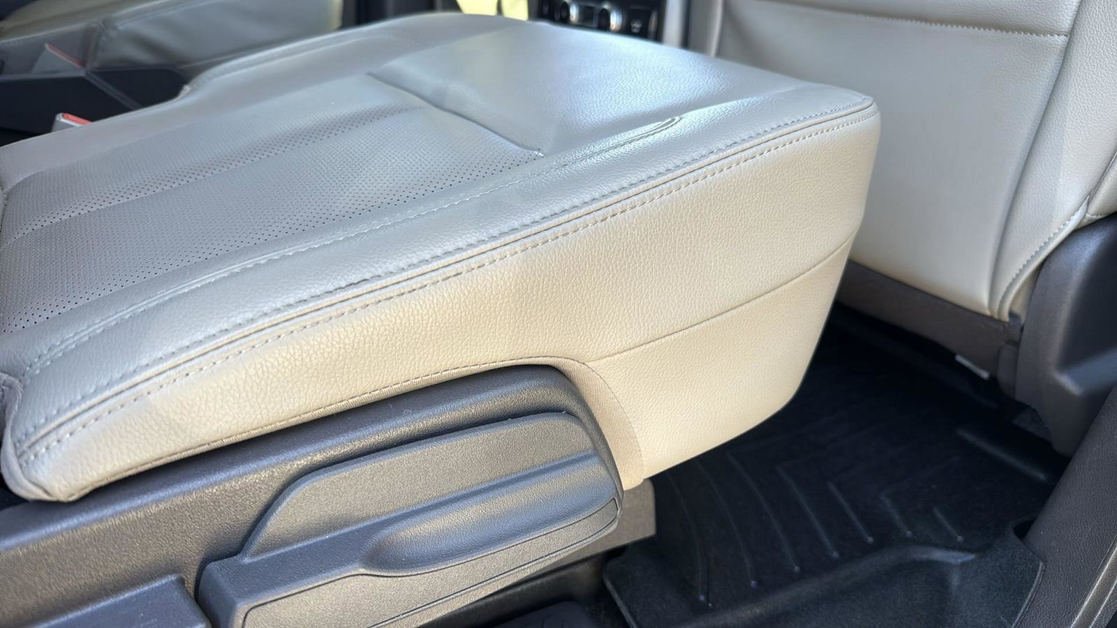 Certified 2021 Ford Expedition XLT image 27