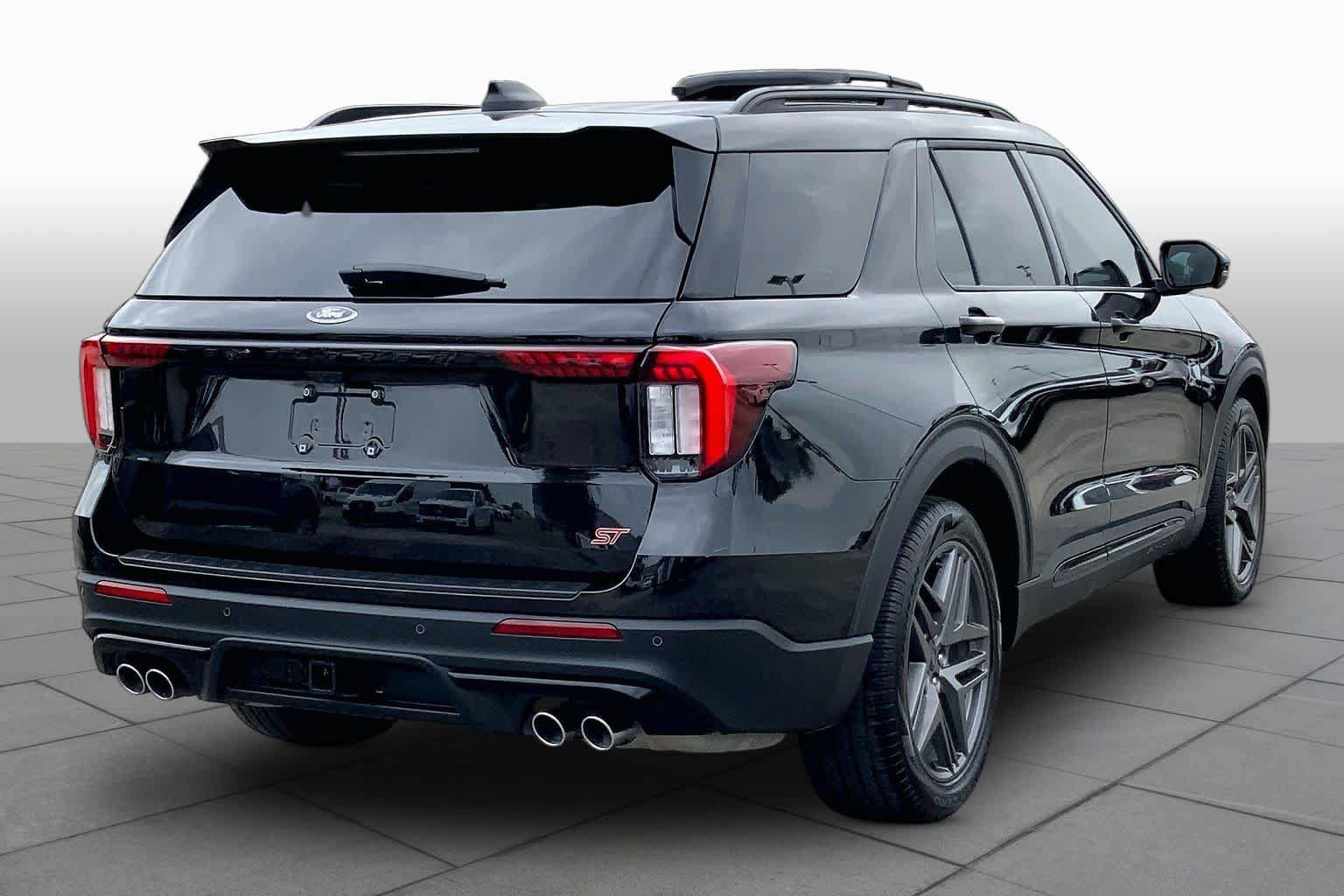Certified 2026 Ford Explorer ST w/ Sun And Sound Package AWD/4WD image 13