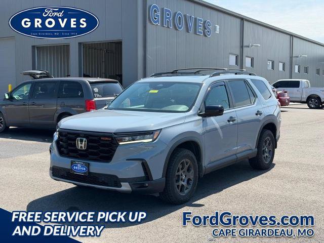 Used 2025 Honda Pilot TrailSport