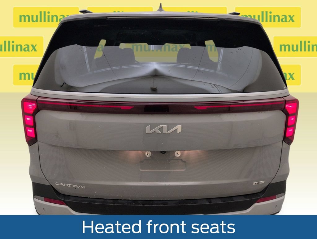 Used 2025 Kia Carnival EX FWD image 27