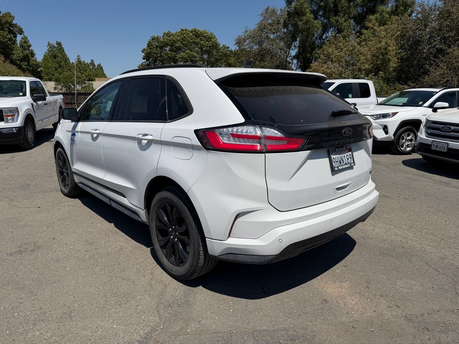 Certified 2023 Ford Edge SE w/ Black Appearance Package AWD/4WD image 3