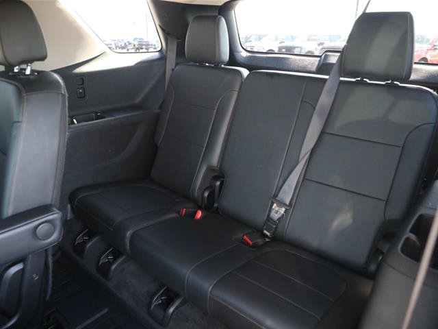 Used 2019 Chevrolet Traverse LT w/ LT Premium Package AWD/4WD image 30