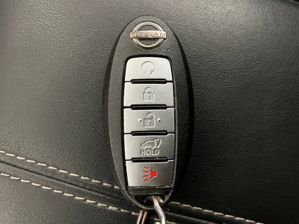 Used 2022 Nissan Pathfinder SV w/ SV Premium Package image 33