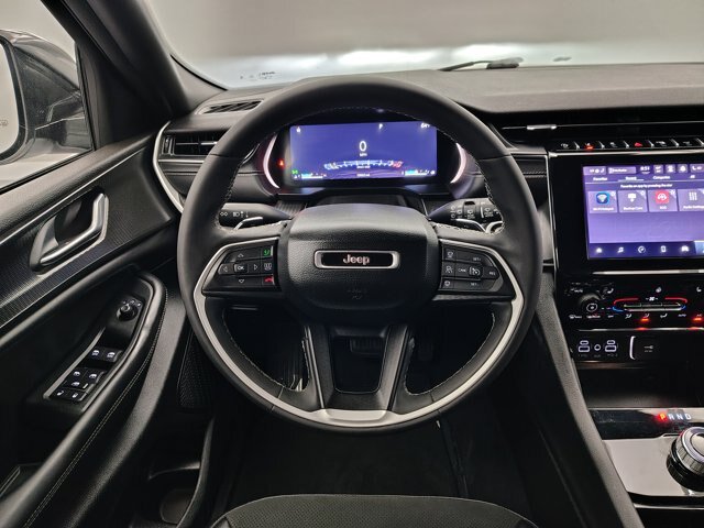 Used 2023 Jeep Grand Cherokee L Laredo AWD/4WD image 37