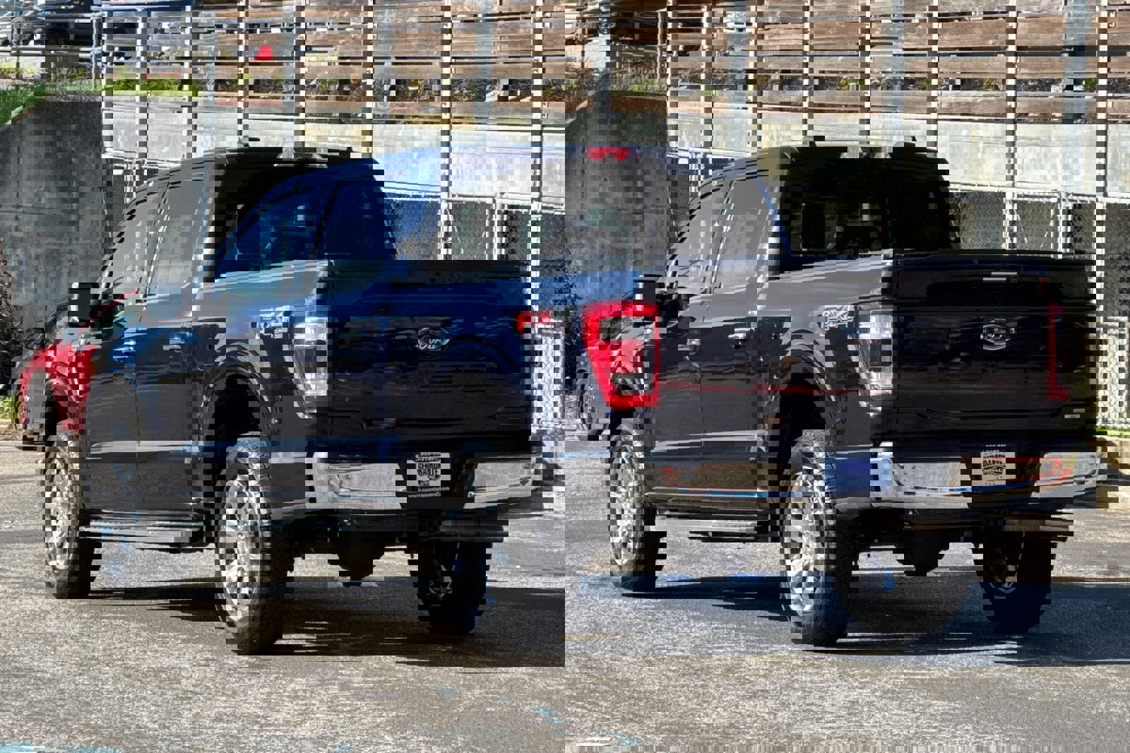 Certified 2022 Ford F150 Lariat w/ Max Trailer Tow Package image 6